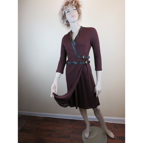 NEW GUCCI WOOL BURGUNDY LEATHER LONG SLEEVES GOLD BUCKLES BELTED DRESS 38 ITALY - Picture 9 of 12